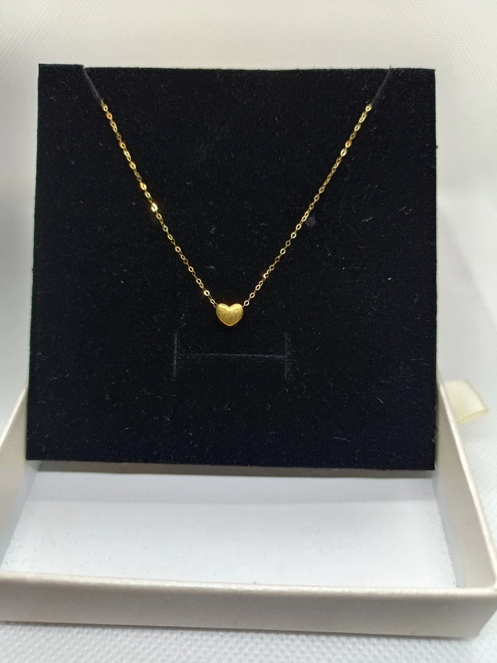 18ct Solid Gold Necklace + 24ct Solid Gold Heart Pendant Cute And Elegant