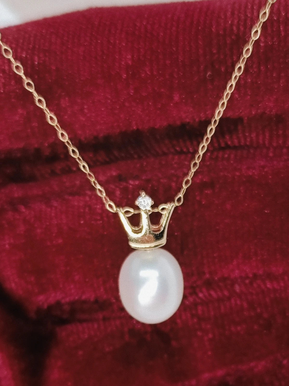 Solid 18Ct Gold Necklace + Freshwater Pearl 18ct Gold Pendent Fine and Luxurious