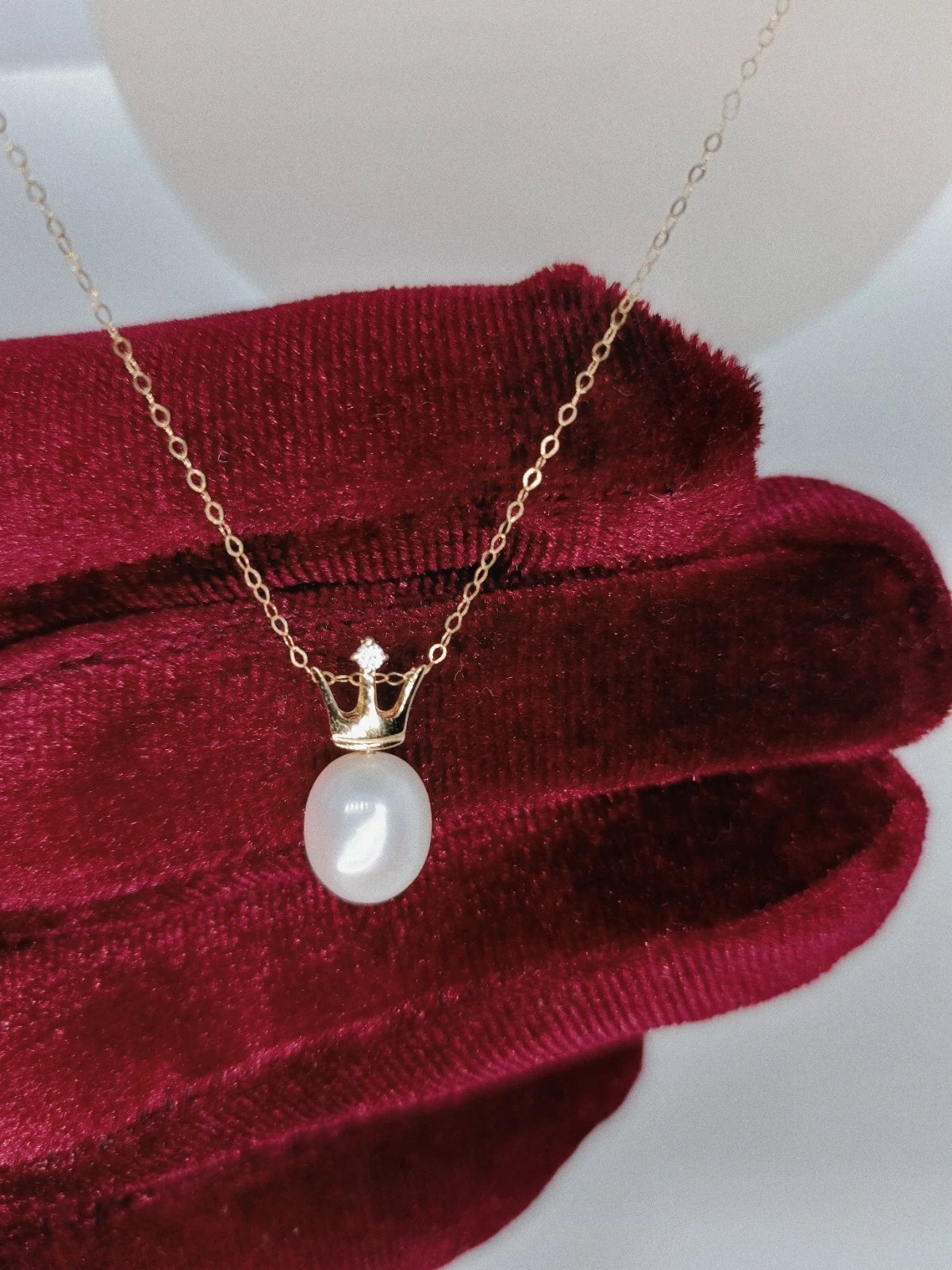 Solid 18Ct Gold Necklace + Freshwater Pearl 18ct Gold Pendent Fine and Luxurious